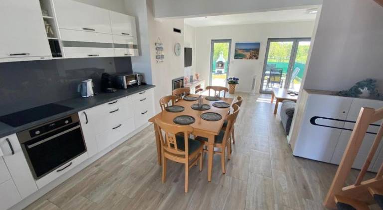 Lovely vacation home with pool | Pets allowed — photo 3
