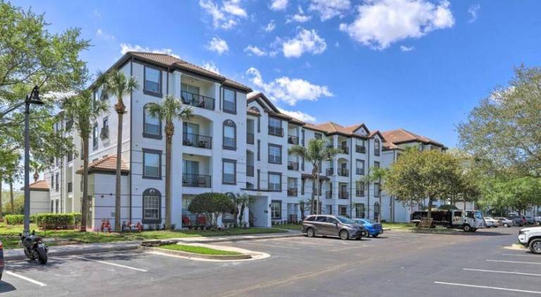 NEW! Luxury Condo, Min to DisneyConvention Center — photo 3