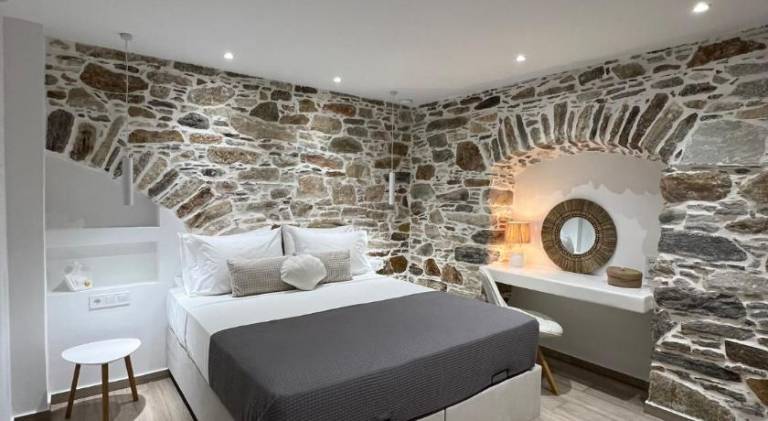 Rental apartment with 1 room for 4 persons in Syros
