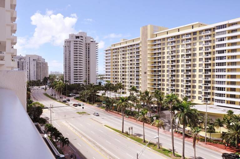Apartment  Miami Beach