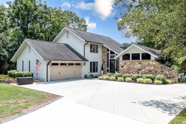 House  Mooresville