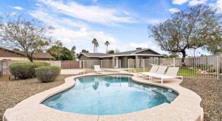 Vacation home with pool | Pet-friendly in Scottsdale, AZ