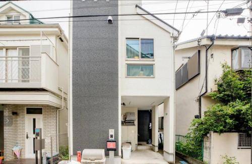 Private lodging in WEST TOKYO SHINJUKU TACHIKAWA SANRIO GHIBLI MT TAKAO etc