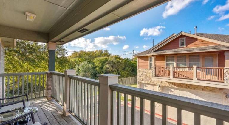 Quaint 2BD2B Condo Fully FurnishedAmazing Patio — photo 5