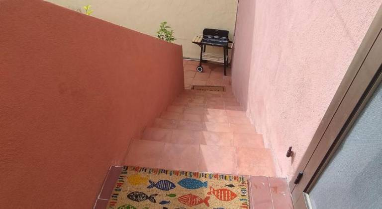 Vacation home with grill & patio — photo 5