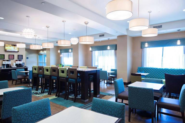 Hampton Inn by Hilton Saskatoon South — photo 5