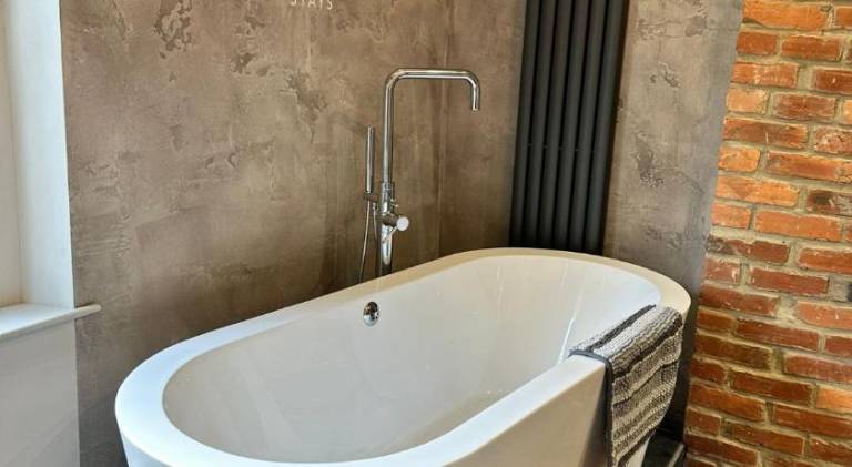 Vacation home with jacuzzi | Pets allowed — photo 3