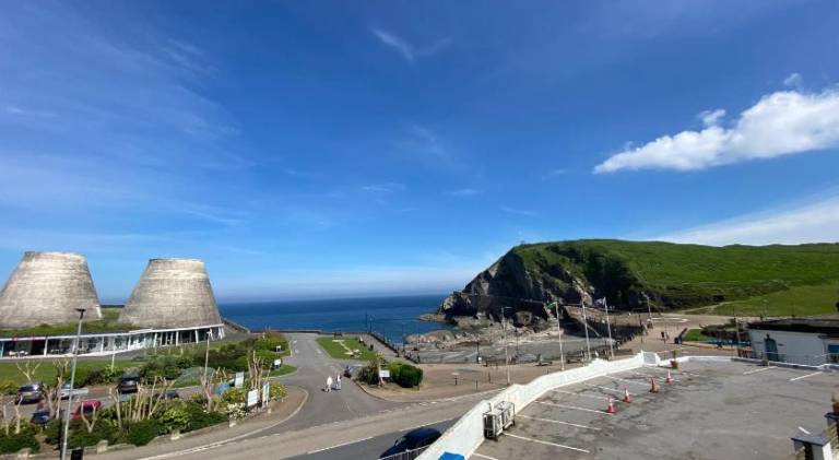 3 The View apartments Ilfracombe - Hot Tub, Parking, Lift, EV — photo 4