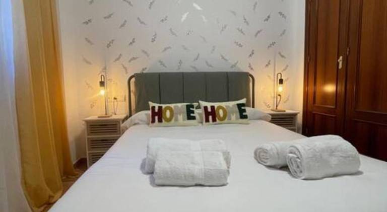 Holiday apartment with terrace | Near Tajo de Ronda | Perfect for remote work | Pets are welcome — photo 2