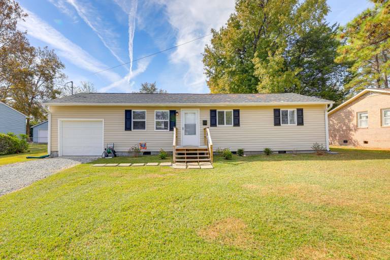 New Bern Abode w/ Yard  2 Mi to Neuse River — photo 2