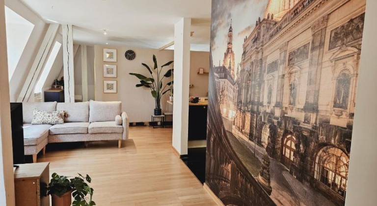 Elegantes Loft mit 2 Etagen im Konigsviertel — photo 2