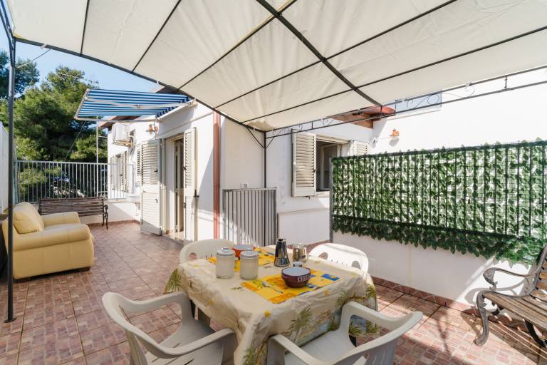 Holiday Home 'Lu Sule Lu Mare Lu Ientu 3' with Private Terrace, Wi-Fi & Air Conditioning in Porto Cesareo