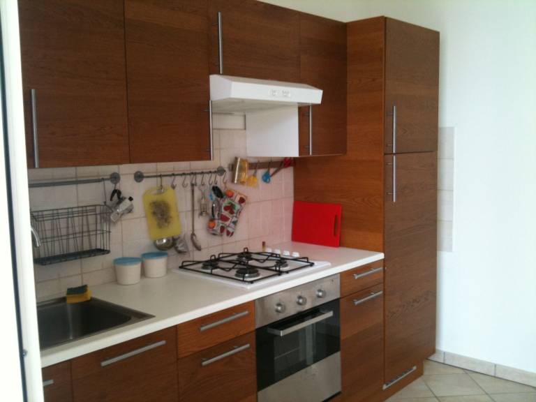 Rental apartment with barbeque & yard — photo 2