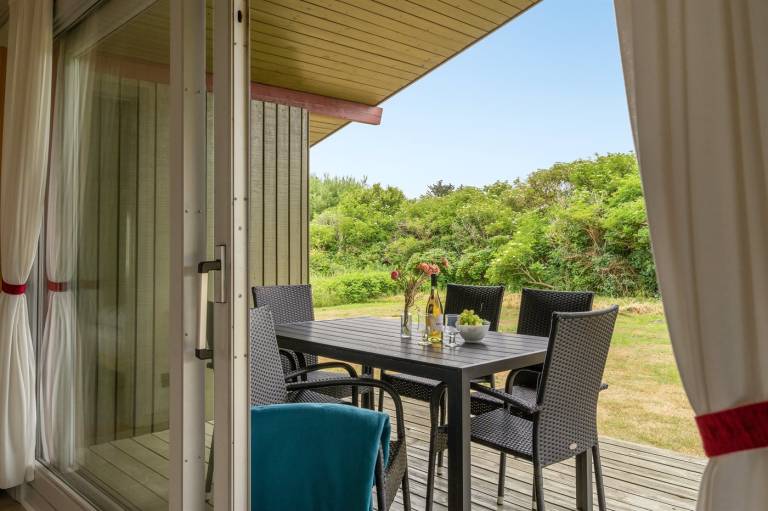 Vacation home with terrace — photo 2
