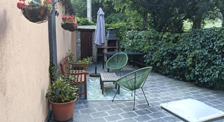 Vacation home with 3 rooms for 5 persons in Huesca