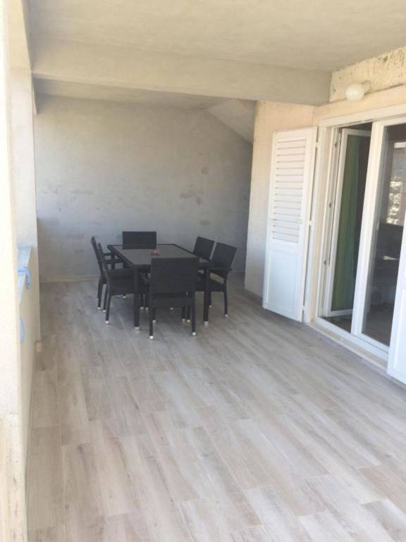 Rental apartment with patio | Next to the beach | Dogs allowed — photo 3
