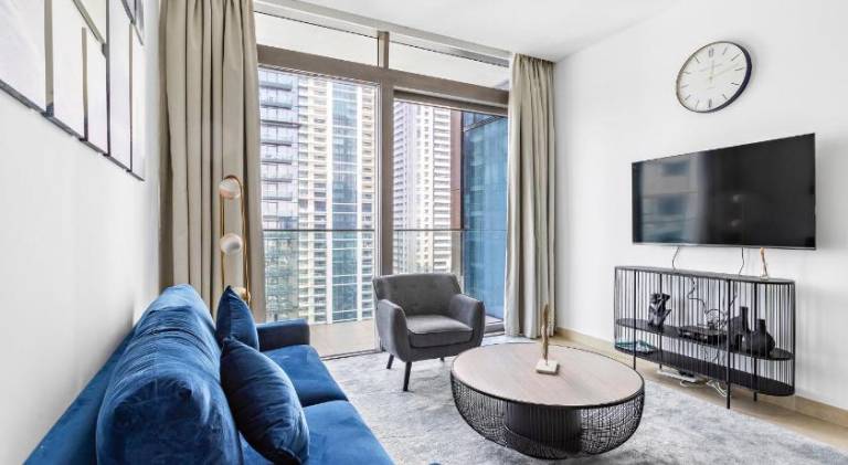 Spacious holiday apartment with pool | Pets are welcome in Abu Dhabi