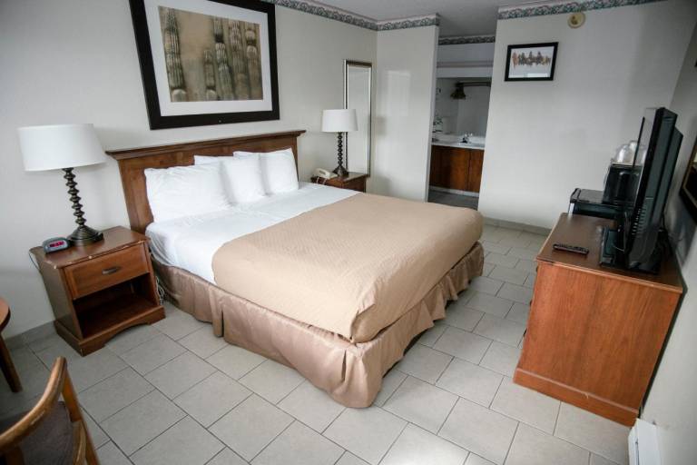 Pacific Inn — photo 2