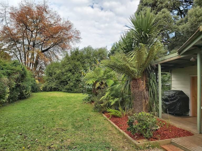 House  Pakenham
