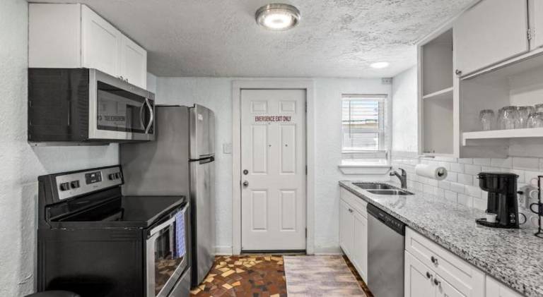Vacation home with BBQ & terrace | Good for workation — photo 2