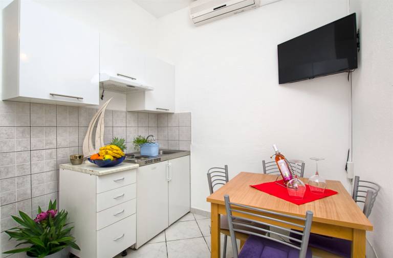 Holiday apartment with patio | Next to the beach | Dogs allowed — photo 5