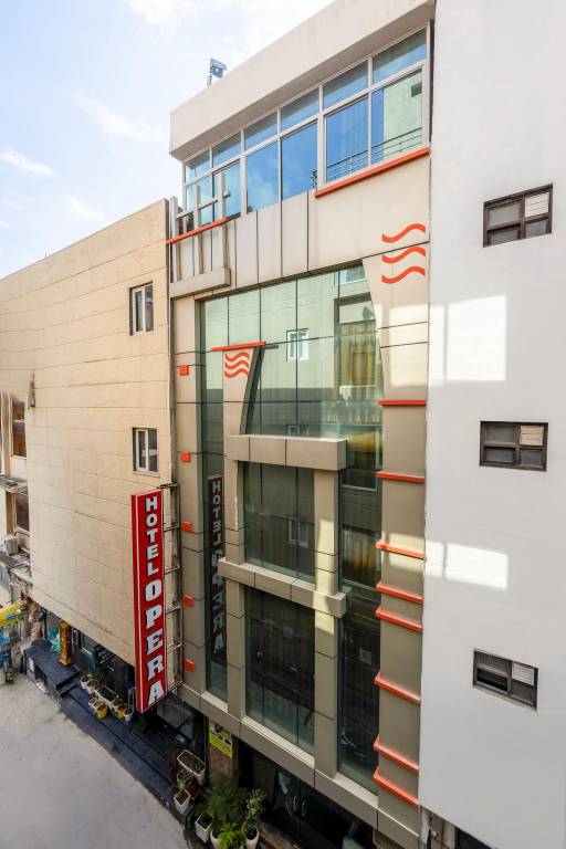 Hotel Opera Mahipalpur – Delhi Airport in New Delhi