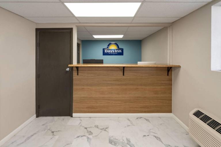 Days Inn by Wyndham Farmington NM — photo 5