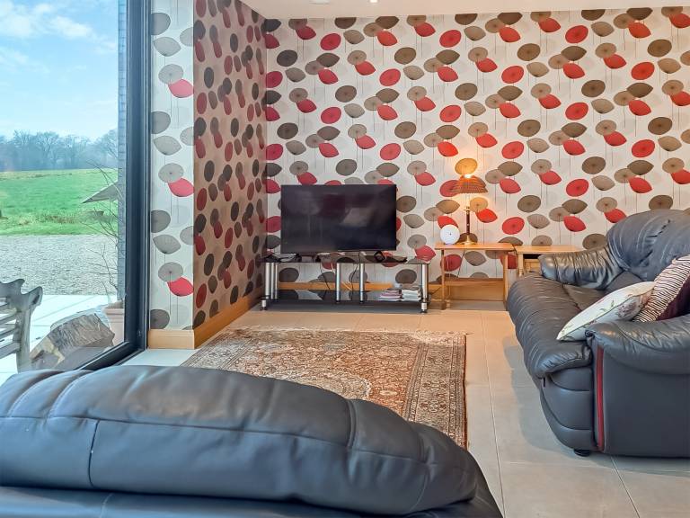 Child-friendly nice cottage with grill & yard | River view | Dogs allowed — photo 5