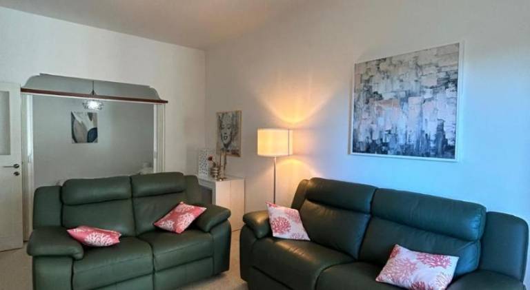 Rental apartment with 2 rooms for 4 persons — photo 2