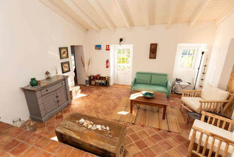 Farm with yard, terrace & private pool | Mountain view — photo 4