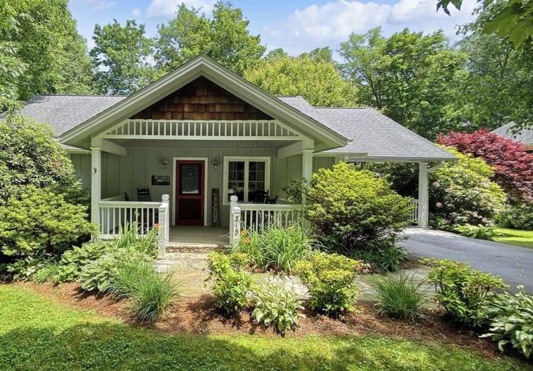 Cabin Highlands