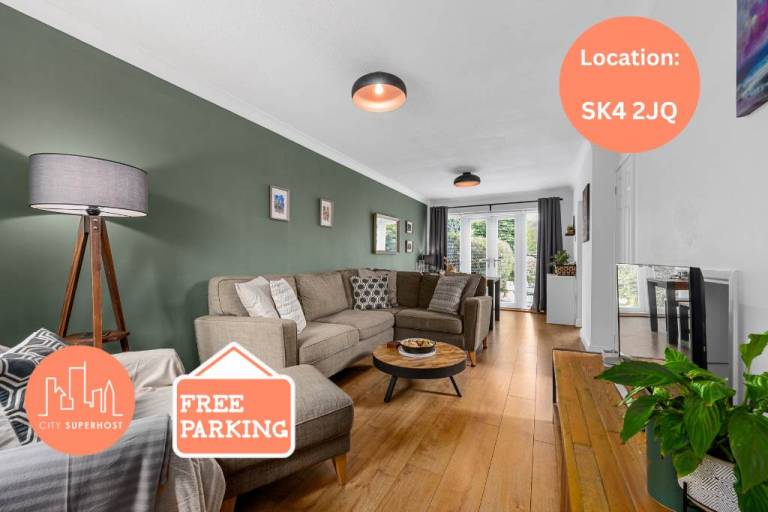 3 Bed Stockport Home by City SuperHost