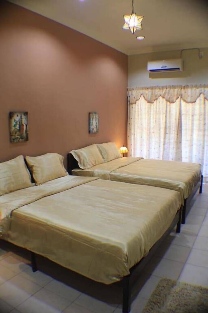 Accommodation  Kampung Permatang Badak