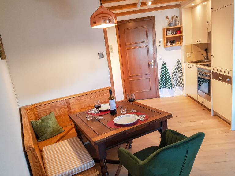 Family-oriented beautiful holiday apartment with yard & patio | Mountain view | Close to the ski | Pets allowed — photo 3