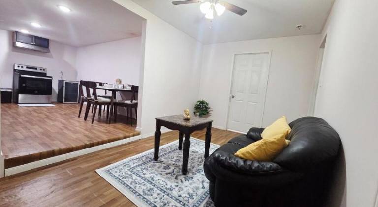 Vacation home with 1 room for 4 persons in Houston, TX