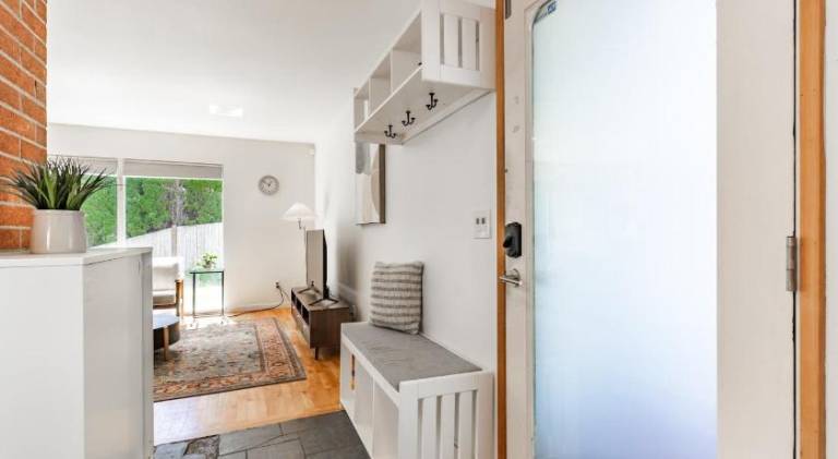Charming vacation home | Pets are welcome — photo 4