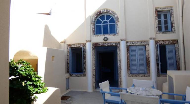 Villa | Pets are welcome in Santorini