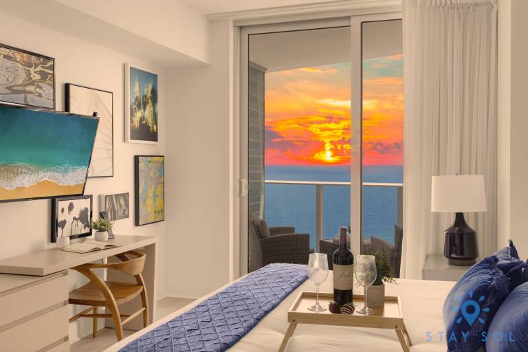 Insane Ocean View Balcony - Beachfront Condo Pool — photo 2