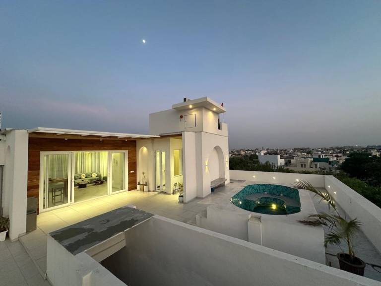 Beautiful vacation home with pool & patio | Good for workation | Pets allowed — photo 3