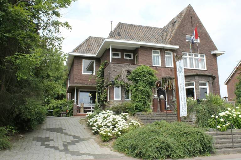 Villa Epen