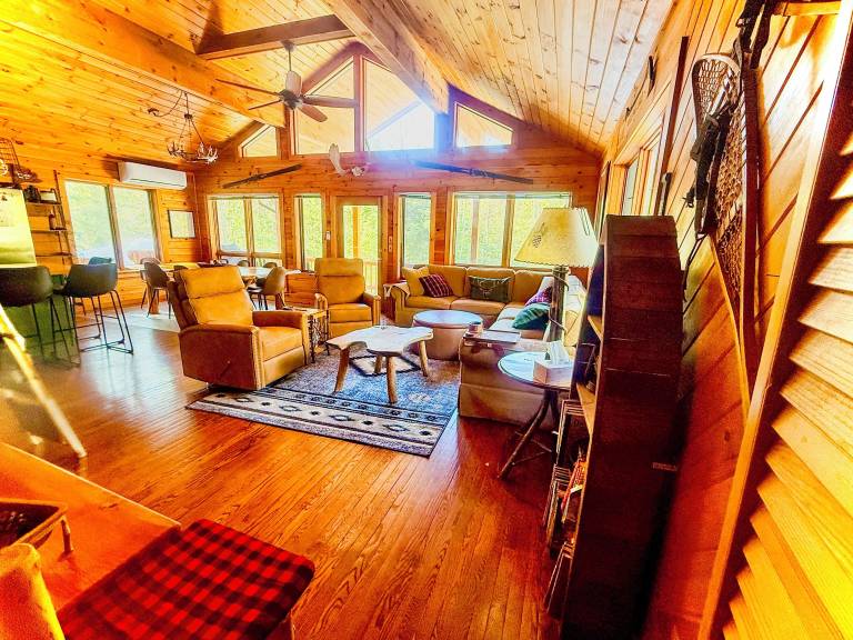 House Schroon Lake