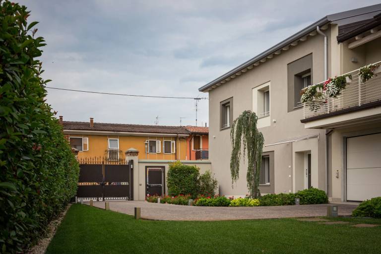 Casa Isola della scala