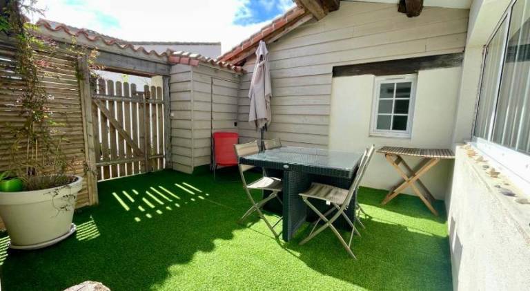 Holiday apartment with 2 rooms for 4 persons — photo 3