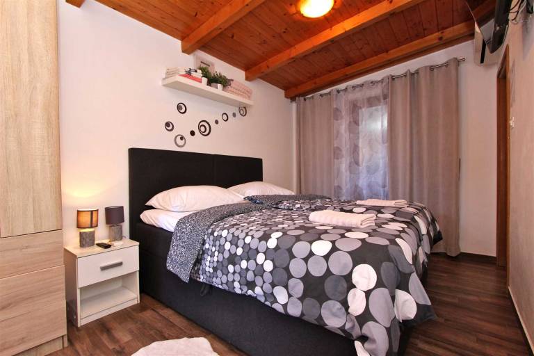 Family-oriented beautiful studio with terrace | Pet-friendly in Rovinj