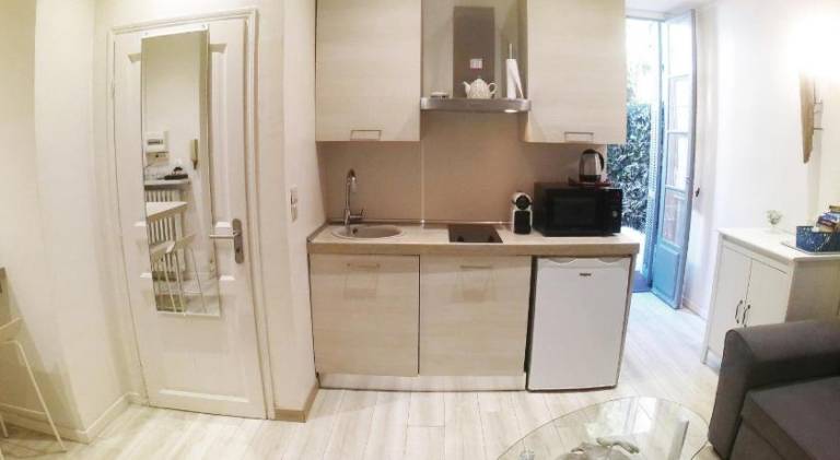 Holiday apartment | Next to Russian Orthodox Cathedral — photo 2