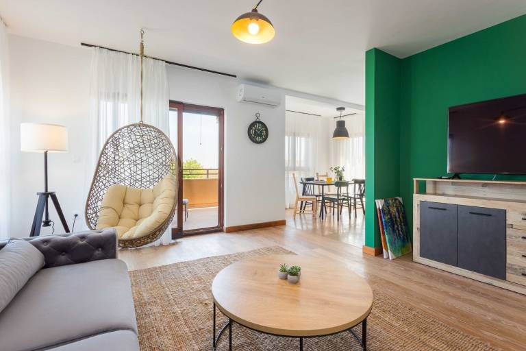 Child-friendly wonderful apartment with pool, BBQ & yard | Dogs allowed — photo 4