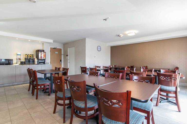 Comfort Inn — photo 5