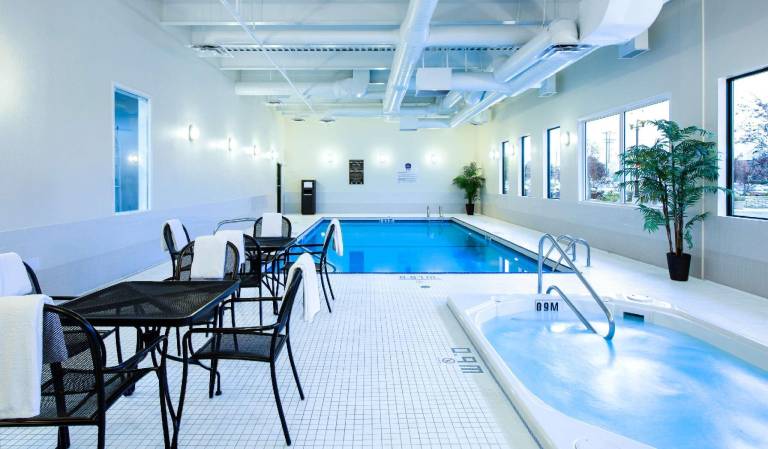 Best Western Plus Winnipeg Airport Hotel — photo 2