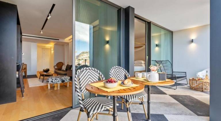 Infinity Pool and Open Views at Savoy Insular — photo 4