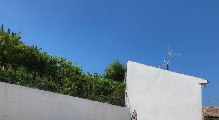 Apartment with terrace & garden — photo 5